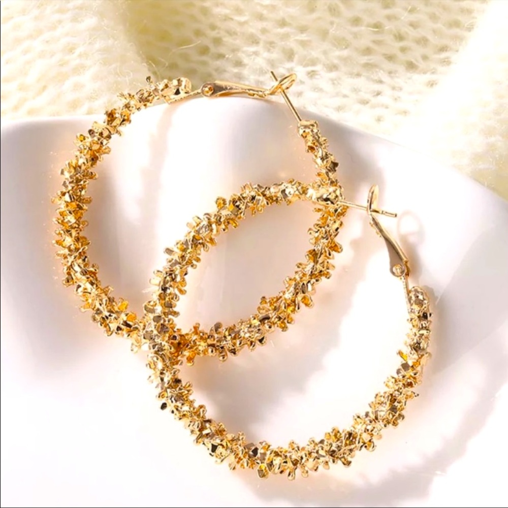 💖3/$20💖 NEW TEXTURED GOLD HOOPS EARRINGS
